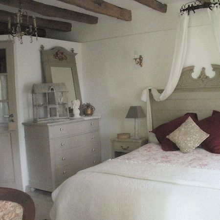 Le Fousseret Ferme Saint Joseph B&B 객실 사진
