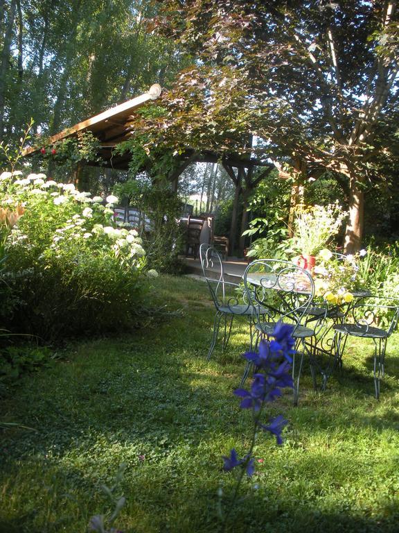 Le Fousseret Ferme Saint Joseph B&B 외부 사진