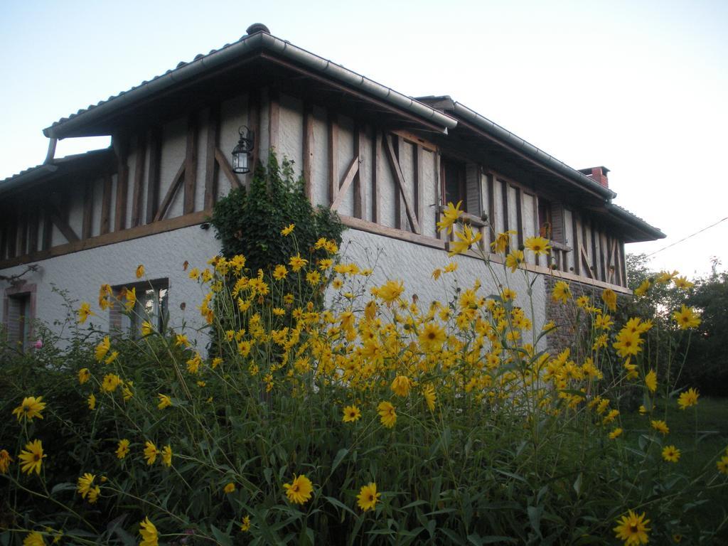 Le Fousseret Ferme Saint Joseph B&B 외부 사진